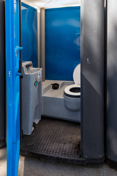 Portable Toilet Options We Offer in Eucalyptus Hills, CA